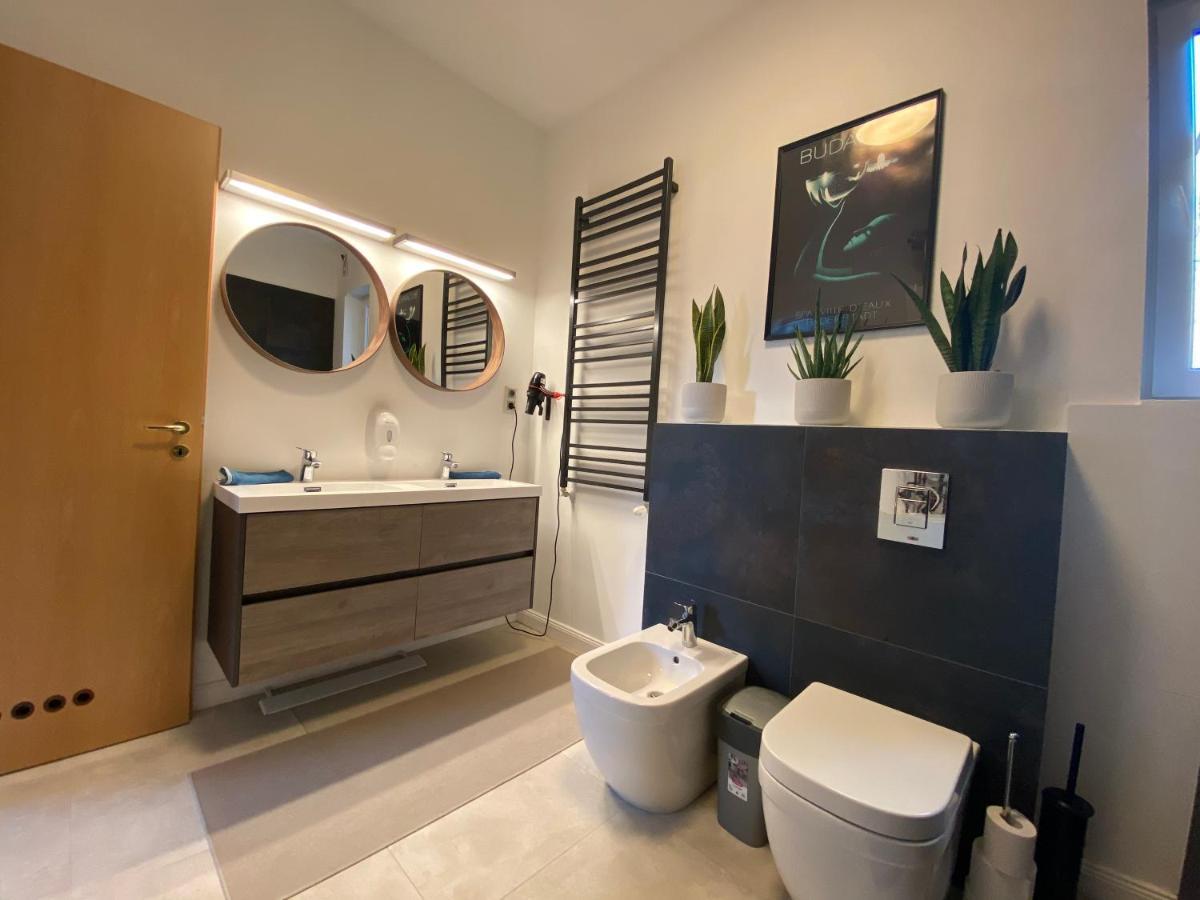 2 Bedroom 107 M2 Loft With Balcony Budapest Luaran gambar