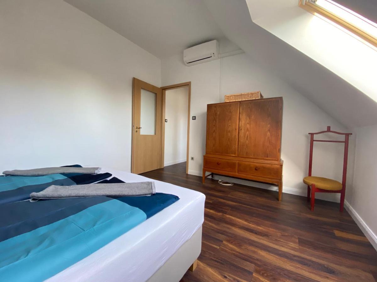 2 Bedroom 107 M2 Loft With Balcony Budapest Luaran gambar