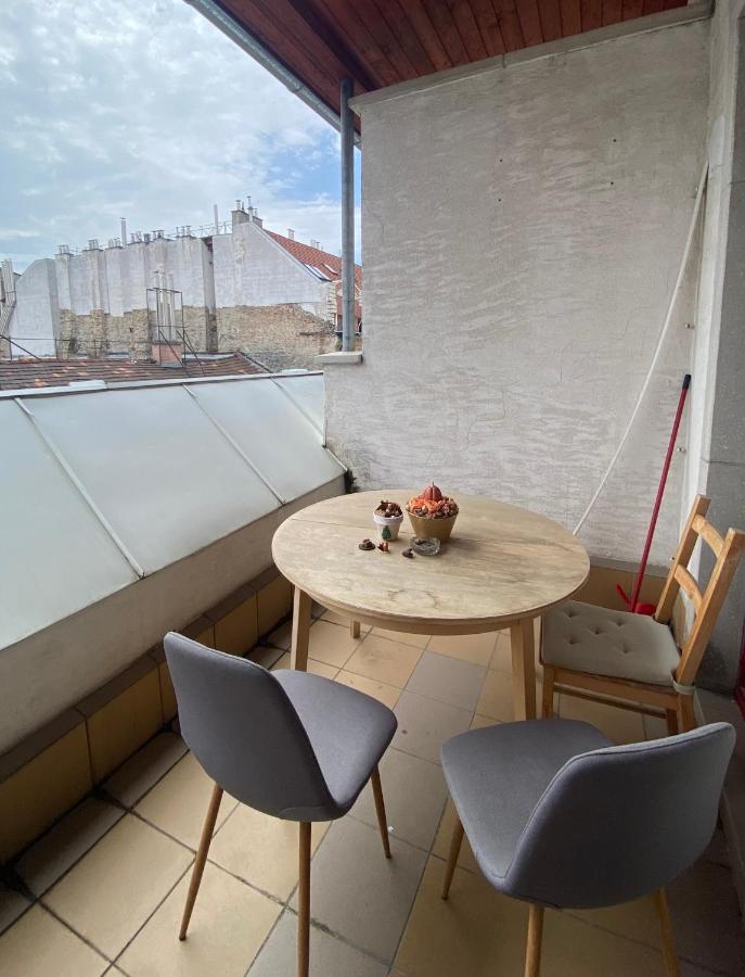 2 Bedroom 107 M2 Loft With Balcony Budapest Luaran gambar